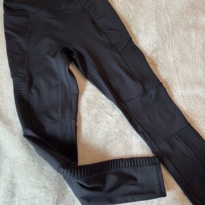 Fabletics Motion365+ High-Waisted Moto Legging SIZE M NWOT